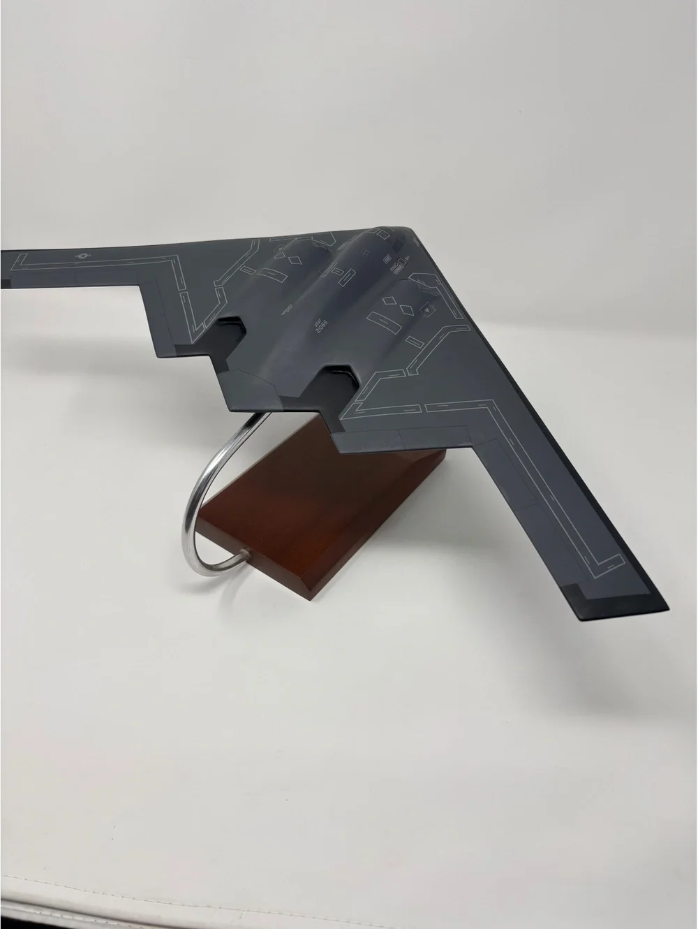 1/100 Executive series Models Northrop Grumman B-2 stealth bomber Mahogany wood